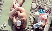 Hihetetlen kukkoló videó egy nudista strandon rögzítve