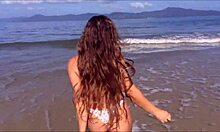 Vidéo de sexe amateur de la femme portugaise sur la plage